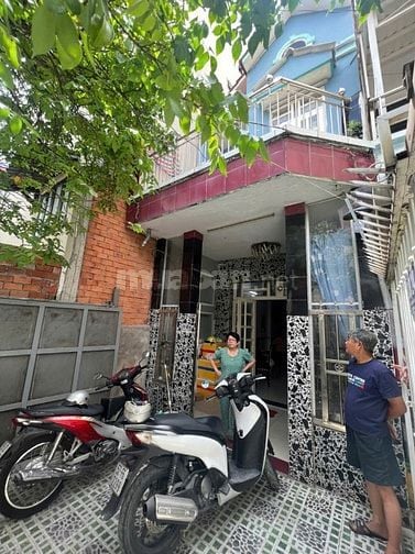 NHÀ 1 LẦU SỔ RIÊNG HẺM SỐ 8 PHÚ THUẬN Q7 