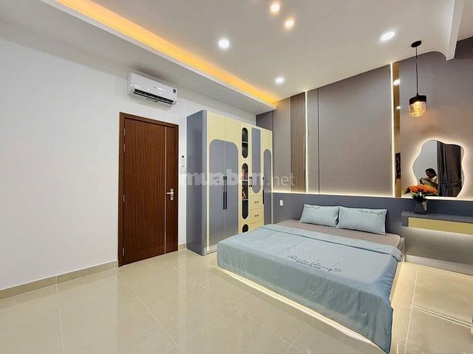 Đi nước ngoài bán gấp nhà Ni Sư Huỳnh Liên, P10, Tân Bình. Chỉ 3,25tỷ