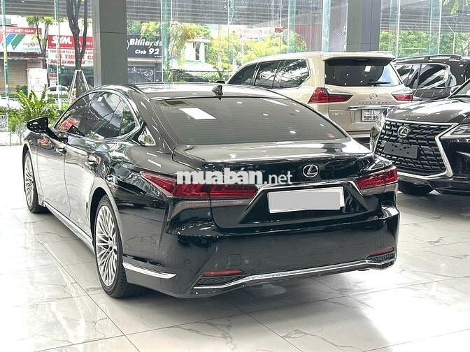 Lexus LS500H Sản Xuất 2025 dk 6/2025 đi 500Km