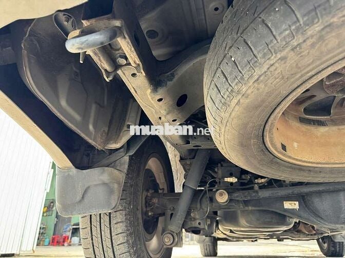 Toyota Innova 2016 2.0E,số sàn, màu đồng,16v3 km