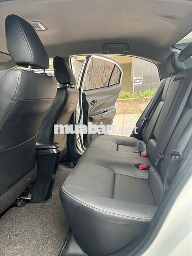 Toyota Vios 2023 E CVT 27000 km như mới đập thùng
