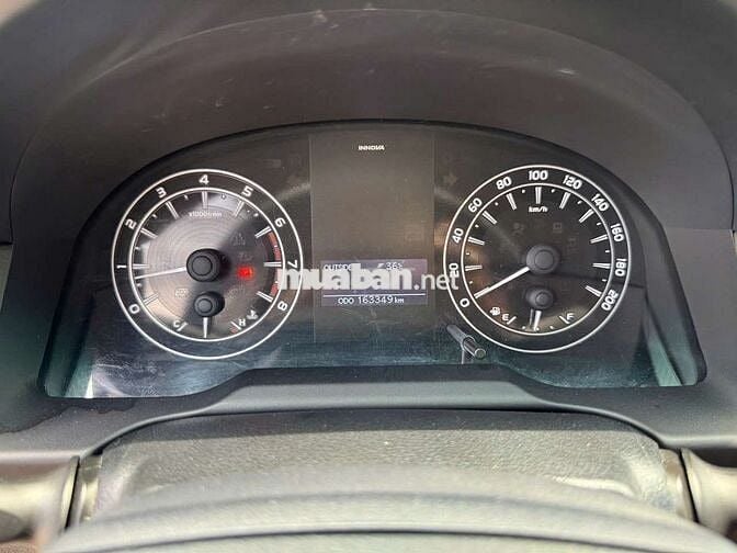 Toyota Innova 2016 2.0E,số sàn, màu đồng,16v3 km