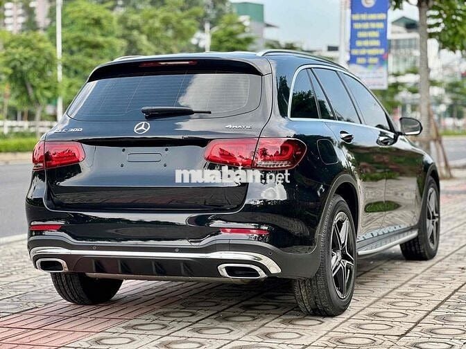Mercedes Benz GLC 2022 300 4Matic - 26000 km