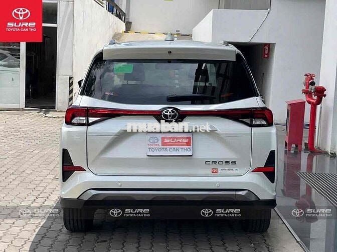 Toyota Veloz Cross Top 2024 - xe đẹp giá mềm