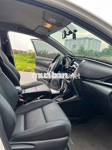Toyota Vios 2023 E CVT 27000 km như mới đập thùng