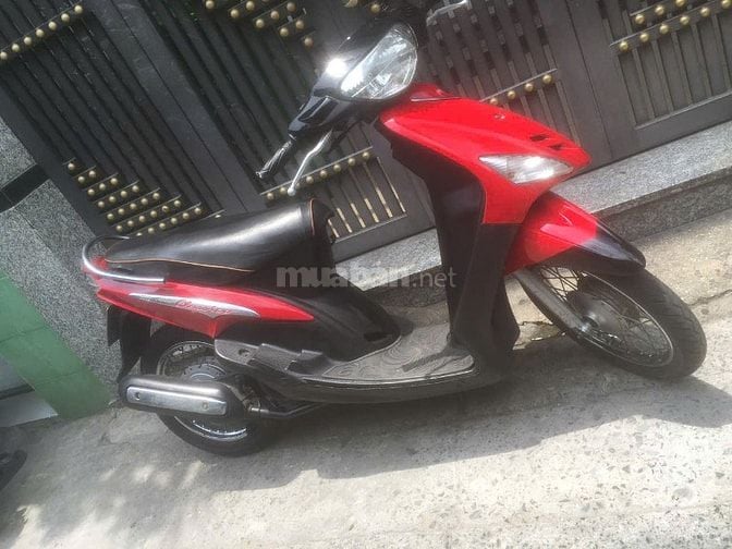 Bán xe Lead 2011 màu Nâu và Mio Classico 2004 màu đỏ