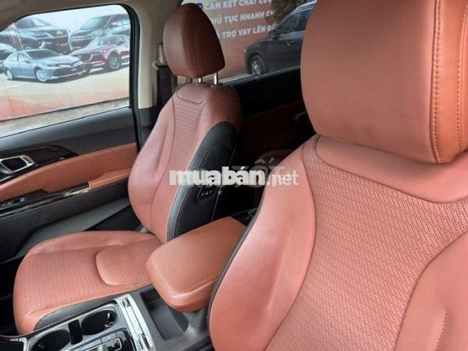 Kia Carnival 2022 2.2D Premium 7 chỗ - 55000 km