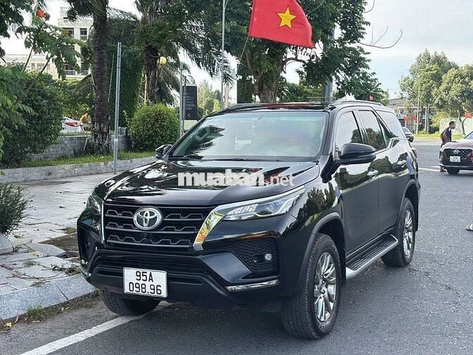 Toyota fortuner 2.7 AT - 7000 km
