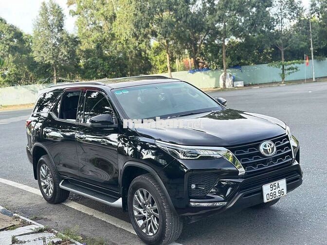 Toyota fortuner 2.7 AT - 7000 km