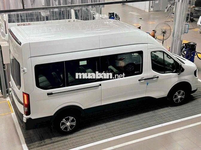 Ford Transit 2025 - 200 km