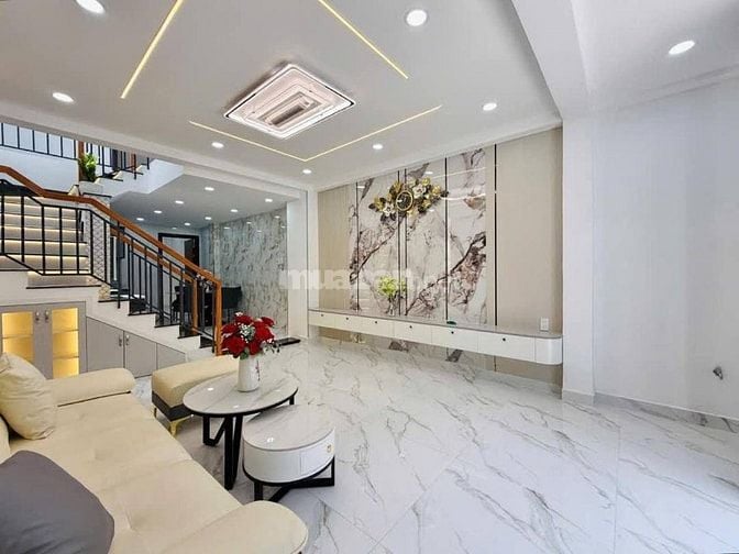 Bán Gấp nhà 52m2, 2 Tầng ở Cao Văn Lầu, Phường 2, Quận 6, Giá 2Tỷ380TL