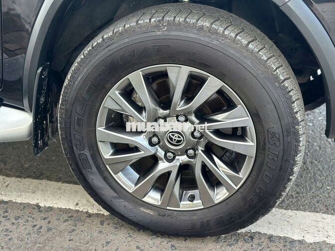 Toyota fortuner 2.7 AT - 7000 km