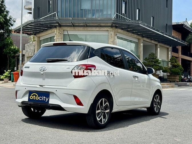 Hyundai Grand i10 Hatchback 2022 -Trắng - 2v3km