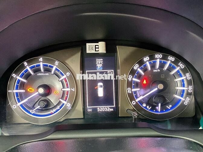 Toyota Innova 2.0G 2018 chuẩn gia đình