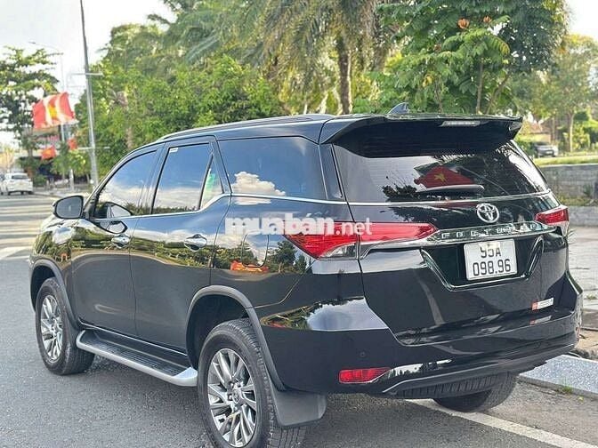 Toyota fortuner 2.7 AT - 7000 km