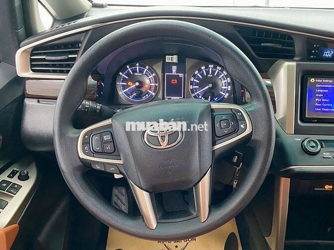 Toyota Innova 2.0G 2018 chuẩn gia đình