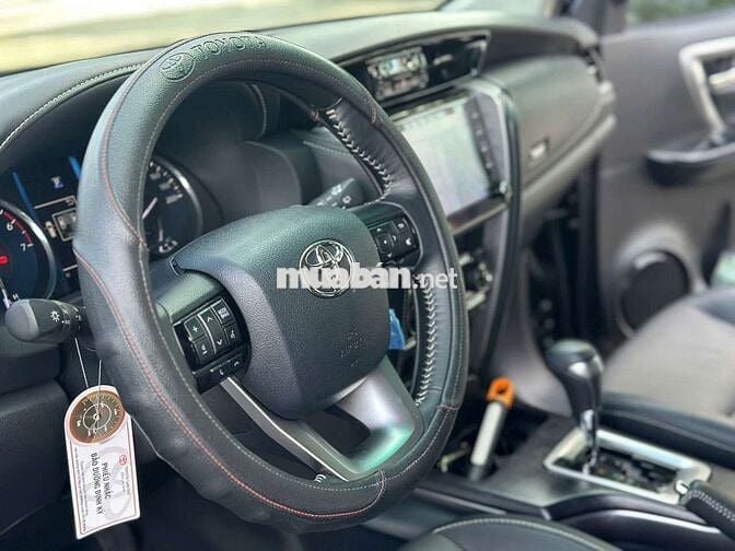 Toyota fortuner 2.7 AT - 7000 km