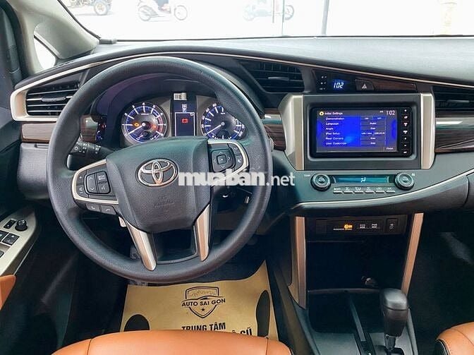 Toyota Innova 2.0G 2018 chuẩn gia đình