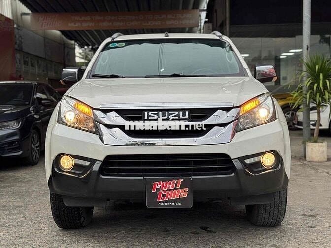 Isuzu Mu X 2016 3.0 4X2 AT - 144000 km một chủ