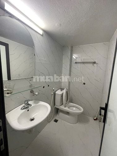 Nhà đẹp Trương Định,  Vỉa hè, Ô tô đỗ cửa , Kinh doanh mọi loại hình