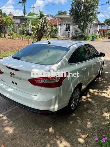 Ford Focus 2015 Titanium 2.0 AT - 100000 km