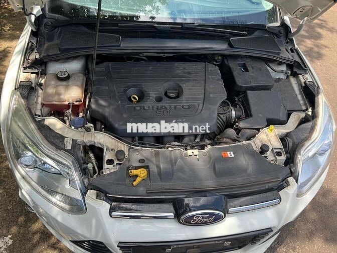 Ford Focus 2015 Titanium 2.0 AT - 100000 km