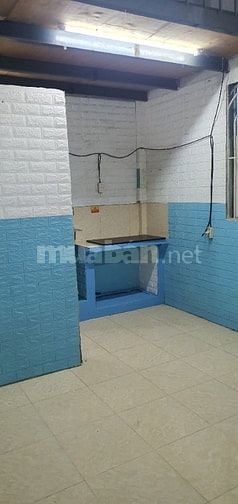 Cho thuê phòng trọ hẽm xe hơi q7 giá 1tr8 