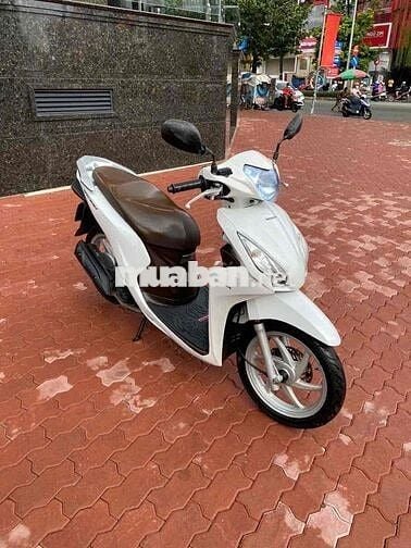 Vision 2015 có giò đạp,bstp,chính chủ,xe zin đẹp
