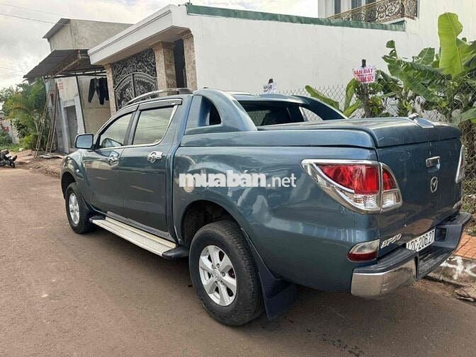 Mazda BT 50 2013 2.2L 4x4 MT - 180 km