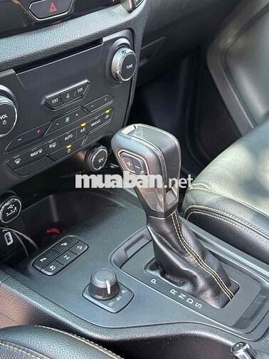 Ford Wildtrak 4x4 2021 xe nhập Thái