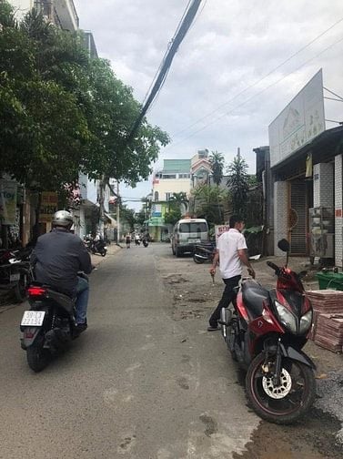 Bán tòa nhà căn hộ dịch vụ 16 phòng thang máy ngay góc ngã tư 