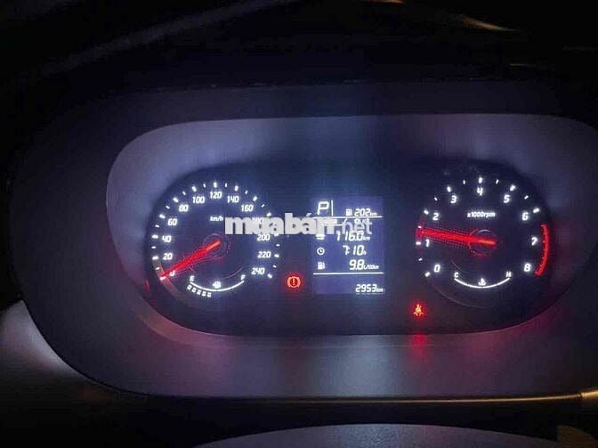Hyundai Grand Starex Đk 3/2025 chưa đc 3000km