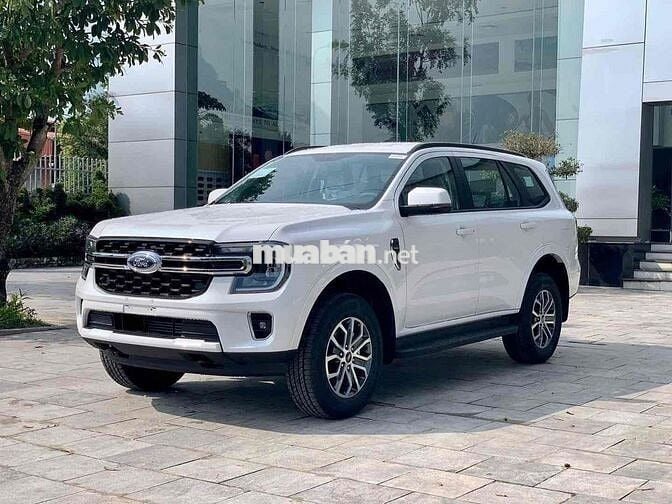 2025 Everest AB Trắng xe sẵn Bank 80%, lãi 7,5%