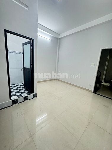 Bán tòa nhà căn hộ dịch vụ 16 phòng thang máy ngay góc ngã tư 