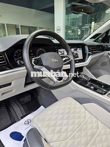 Volkswagen Touareg 2023 Luxury - 59000 km