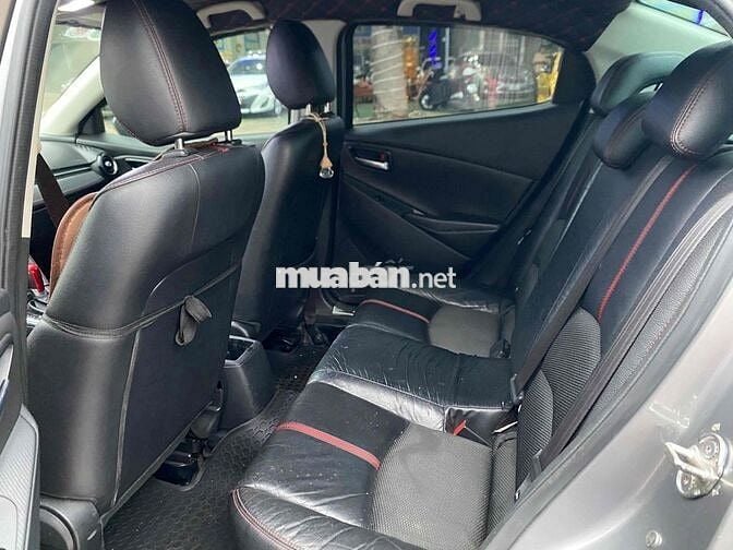 Mazda 2 2016  1.5 AT Sedan - 10000 km