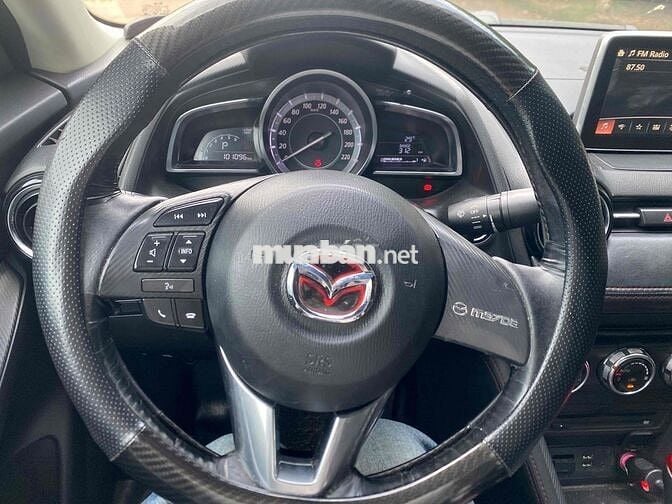 Mazda 2 2016  1.5 AT Sedan - 10000 km