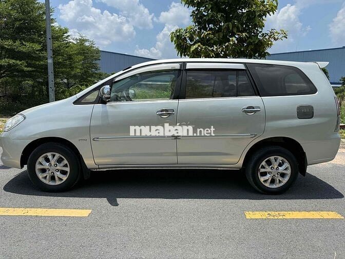 Toyota Innova 2007 G số sàn gia đình zin 100%