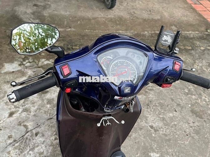 Cần Bán xe vision còn chạy tốt, giá rẻ