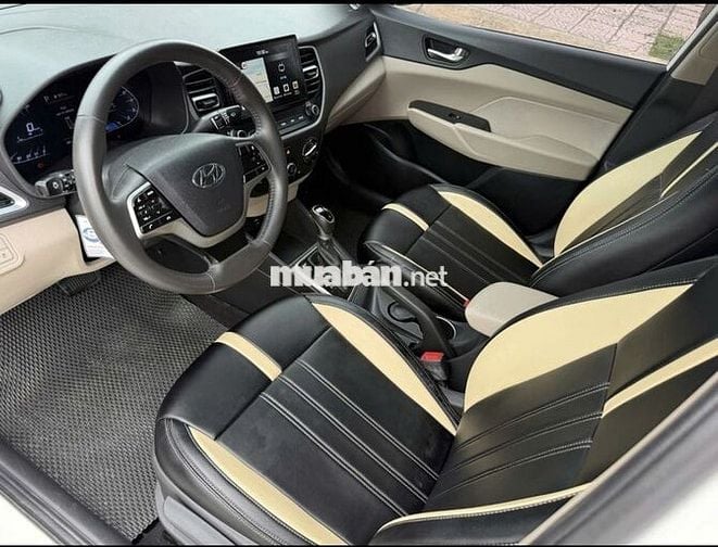 Hyundai Accent 2024  - 15000 km