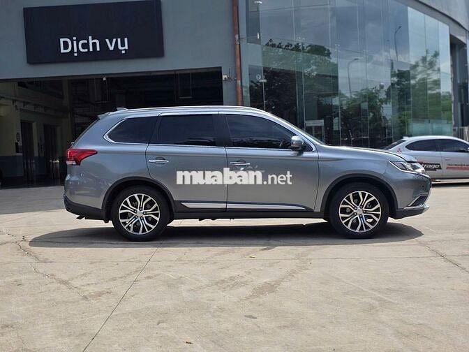 Mitsubishi Outlander 2018 CVT Premium Màu Xám