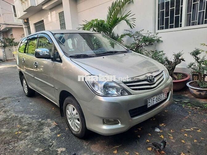 Toyota Innova 2008 G, gia đình
