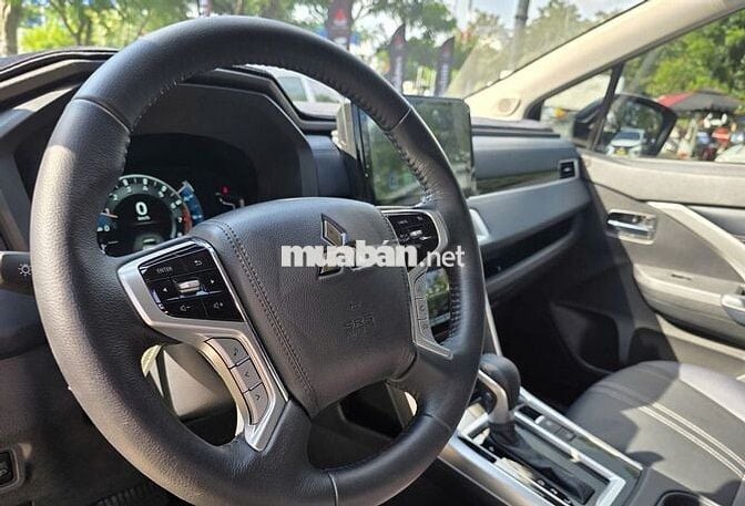 Mitsubishi Xpander Cross 2024 1.5L AT Màu Đen