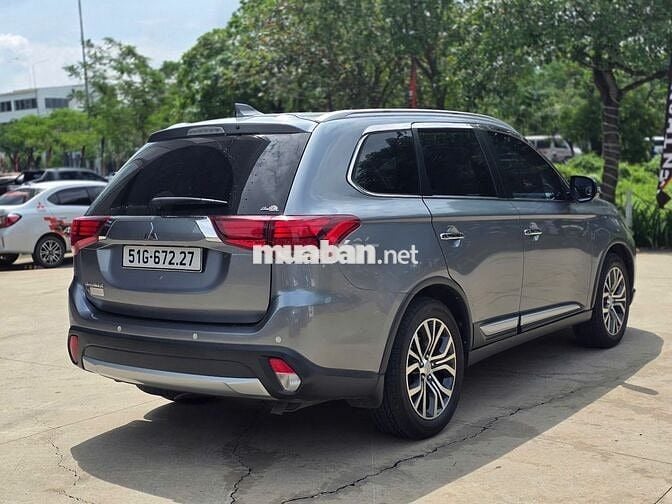 Mitsubishi Outlander 2018 CVT Premium Màu Xám