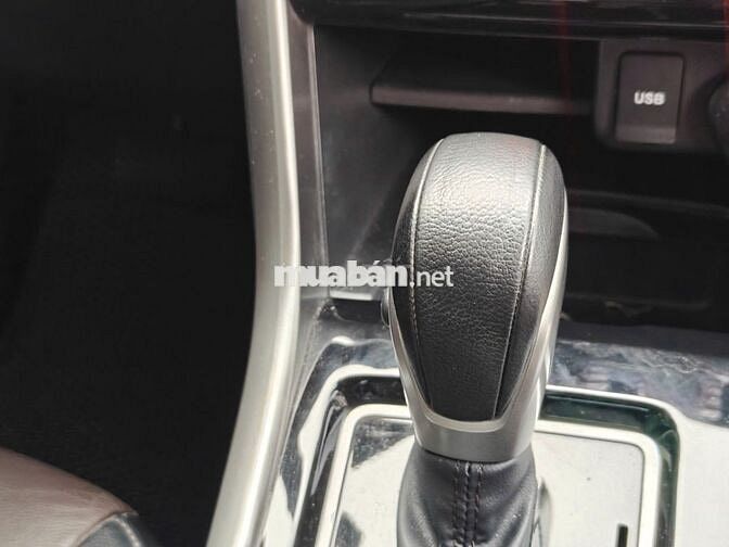 Mitsubishi Xpander 2020 Cross màu Đen ODO 5 vạn