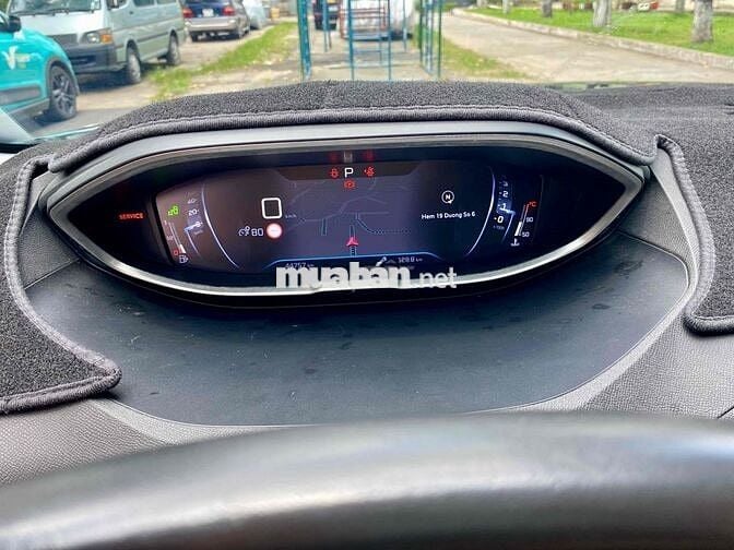 Peugeot 5008 2018 1.6L Turbo - 44000 km