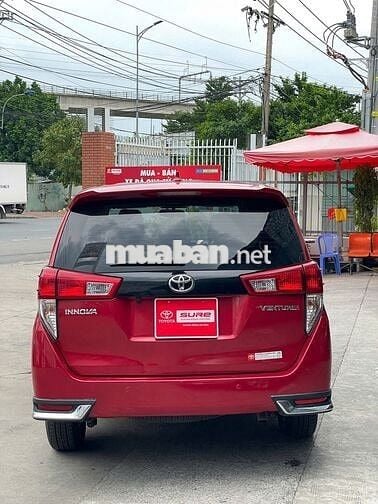 Toyota Innova 2018 2.0 Venturer - 80.600 km