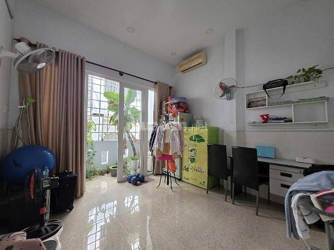 Nhà Đẹp 2 Tầng + ST, DTSD 70m2, Trần Xuân Soạn Q7, Gần BV Tân Hưng 