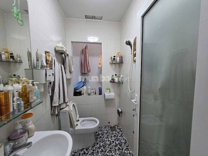 Nhà Đẹp 2 Tầng + ST, DTSD 70m2, Trần Xuân Soạn Q7, Gần BV Tân Hưng 