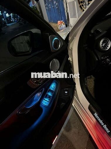 Mercedes C300 AMG Model Full 2020 - 82000 km